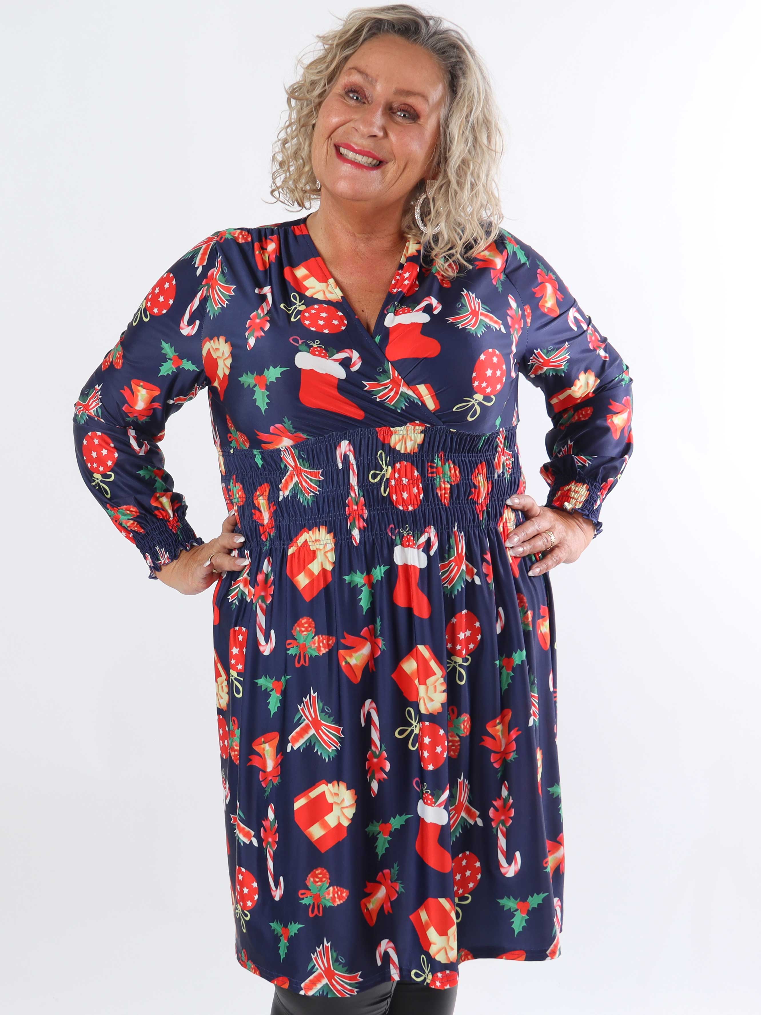 Pams Holiday Short L/S - Elastisk plus size-klänning med julmotiv